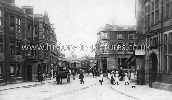 High Street, Kettering, Northamptonshire. c.1905.